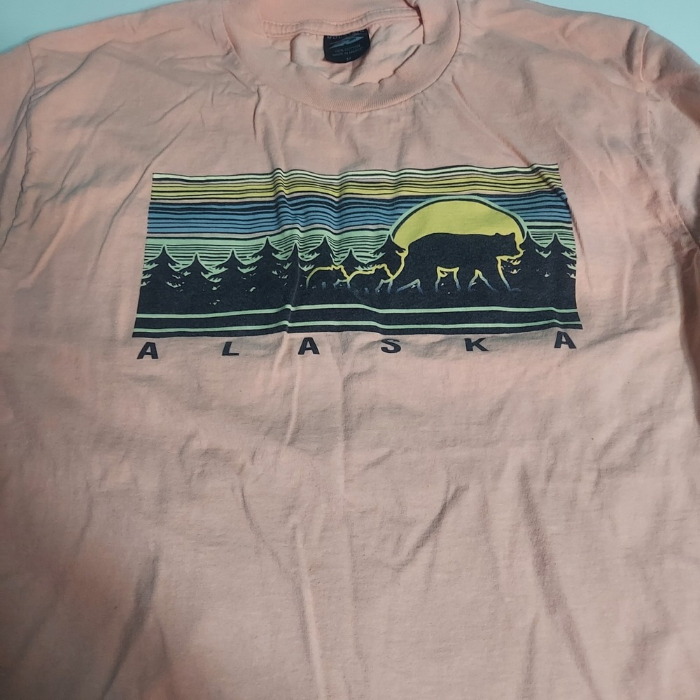 Mountain Alaska Shirt M Peach Graphics Front And Arm  Beach‎ Nature Travel